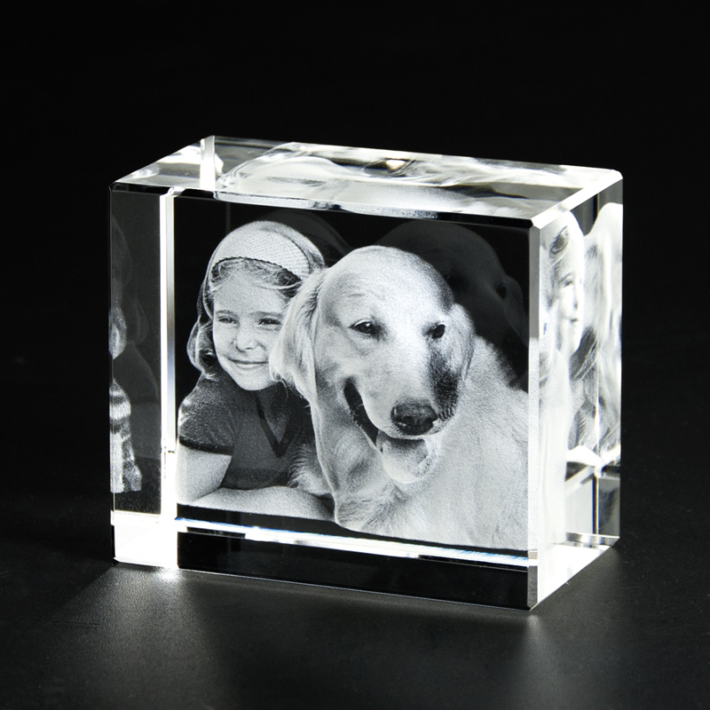 Contento 3D Glasfoto Kind mit Hund